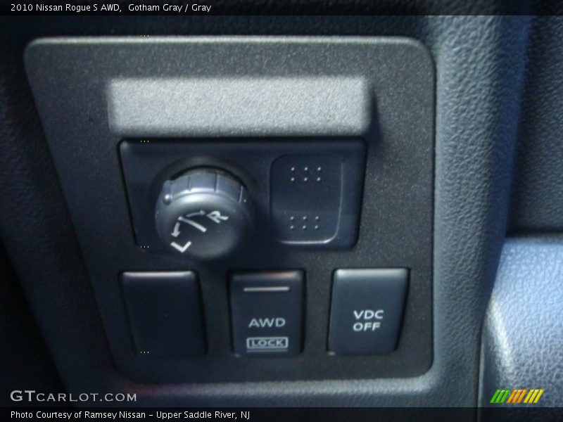 Gotham Gray / Gray 2010 Nissan Rogue S AWD