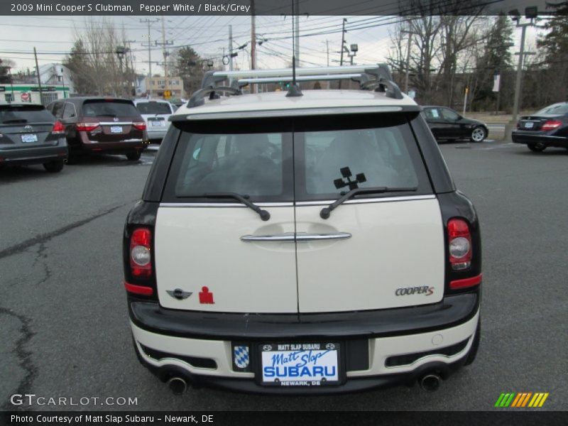 Pepper White / Black/Grey 2009 Mini Cooper S Clubman