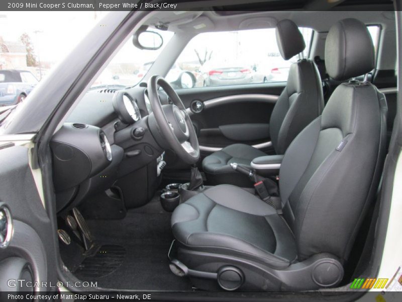 Pepper White / Black/Grey 2009 Mini Cooper S Clubman
