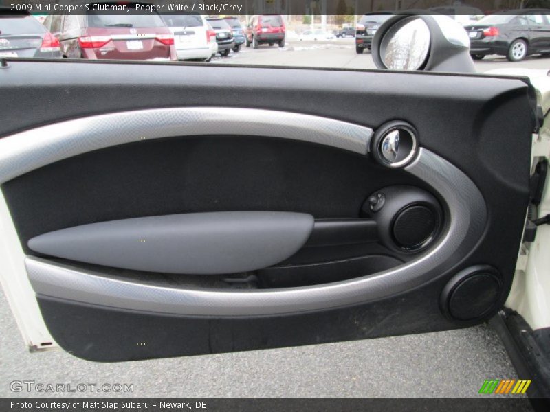Pepper White / Black/Grey 2009 Mini Cooper S Clubman