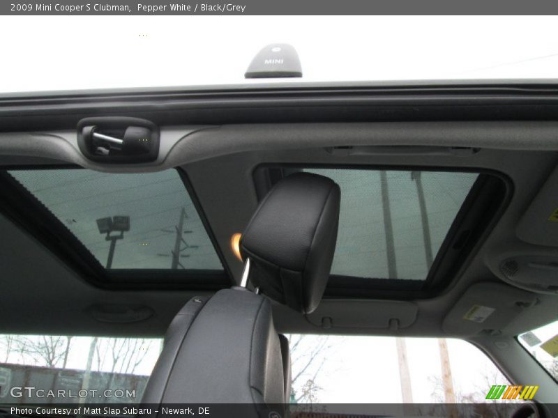 Pepper White / Black/Grey 2009 Mini Cooper S Clubman