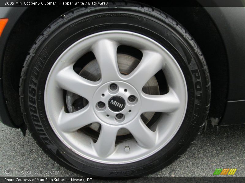 Pepper White / Black/Grey 2009 Mini Cooper S Clubman