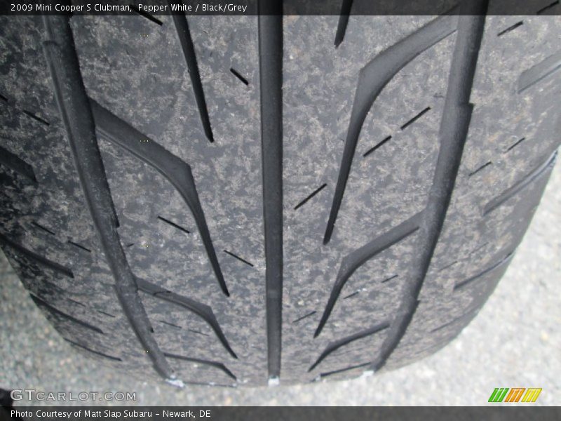 Pepper White / Black/Grey 2009 Mini Cooper S Clubman