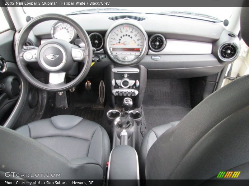 Pepper White / Black/Grey 2009 Mini Cooper S Clubman