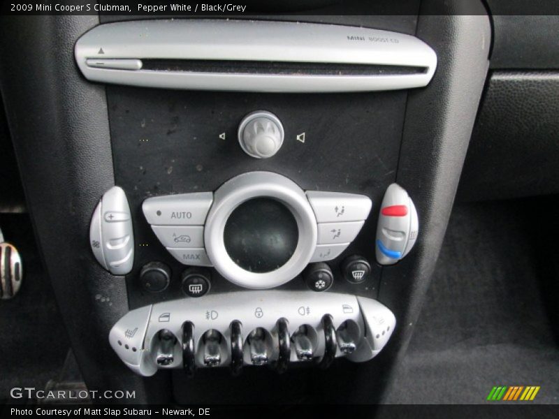 Pepper White / Black/Grey 2009 Mini Cooper S Clubman
