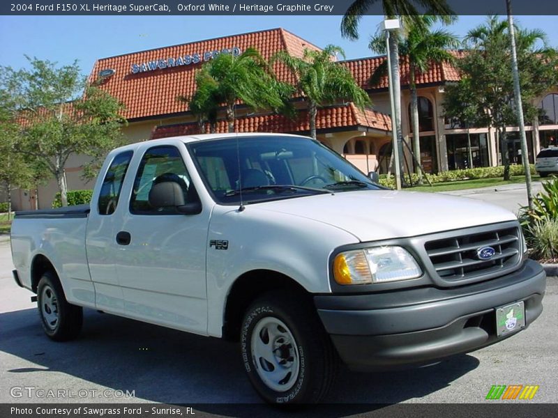 Oxford White / Heritage Graphite Grey 2004 Ford F150 XL Heritage SuperCab