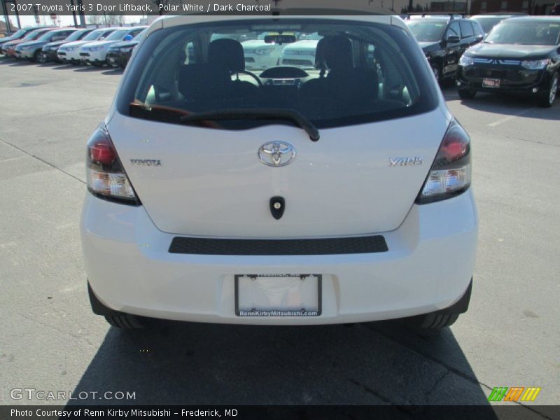 Polar White / Dark Charcoal 2007 Toyota Yaris 3 Door Liftback