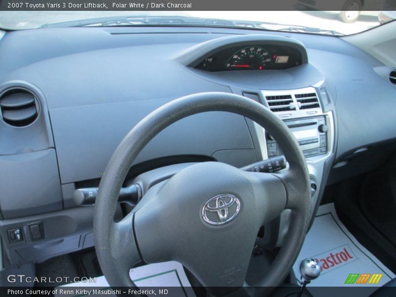 Polar White / Dark Charcoal 2007 Toyota Yaris 3 Door Liftback