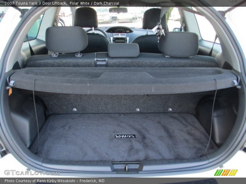 Polar White / Dark Charcoal 2007 Toyota Yaris 3 Door Liftback