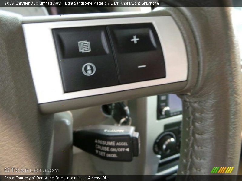 Light Sandstone Metallic / Dark Khaki/Light Graystone 2009 Chrysler 300 Limited AWD