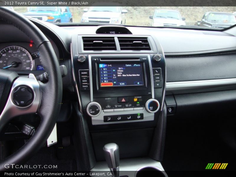 Super White / Black/Ash 2012 Toyota Camry SE
