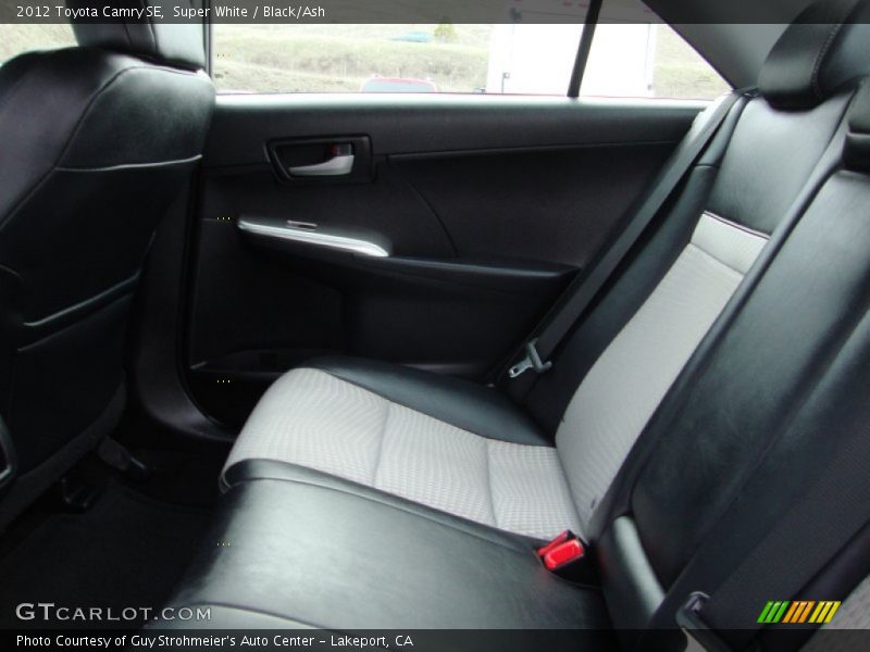 Super White / Black/Ash 2012 Toyota Camry SE