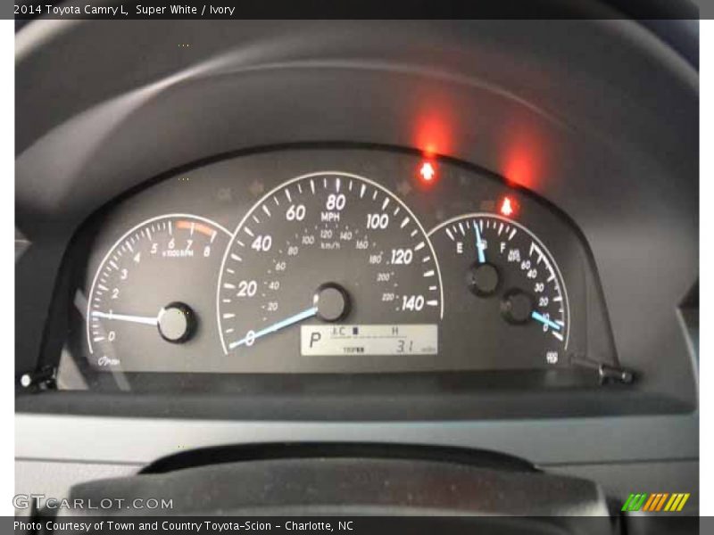 Super White / Ivory 2014 Toyota Camry L