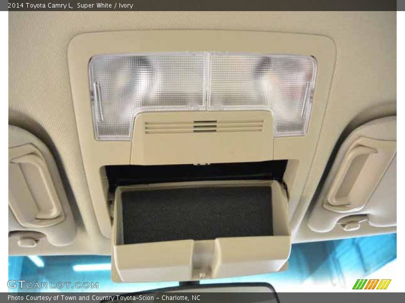 Super White / Ivory 2014 Toyota Camry L