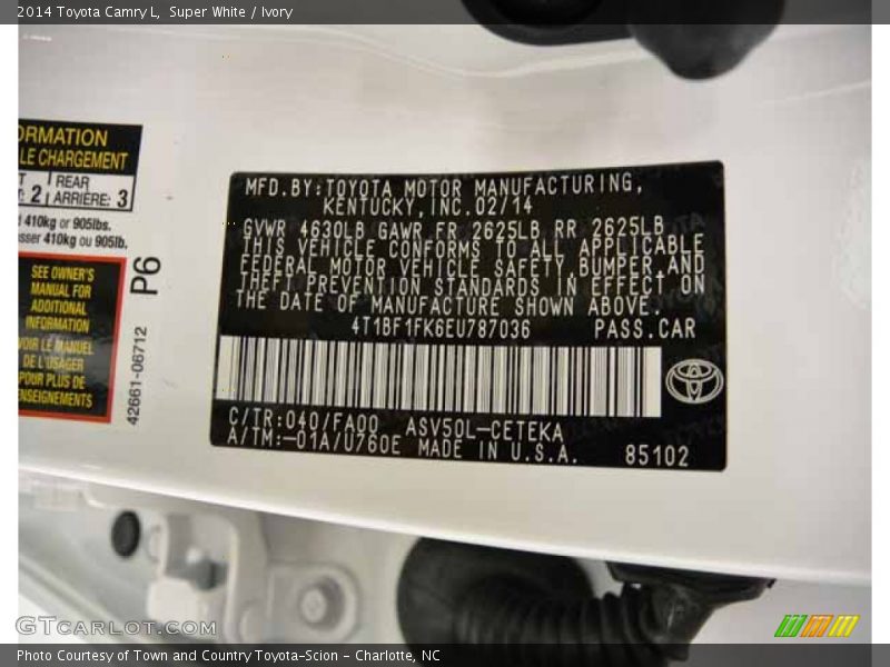Super White / Ivory 2014 Toyota Camry L