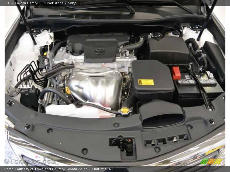 Super White / Ivory 2014 Toyota Camry L