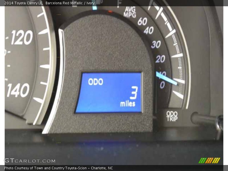 Barcelona Red Metallic / Ivory 2014 Toyota Camry LE