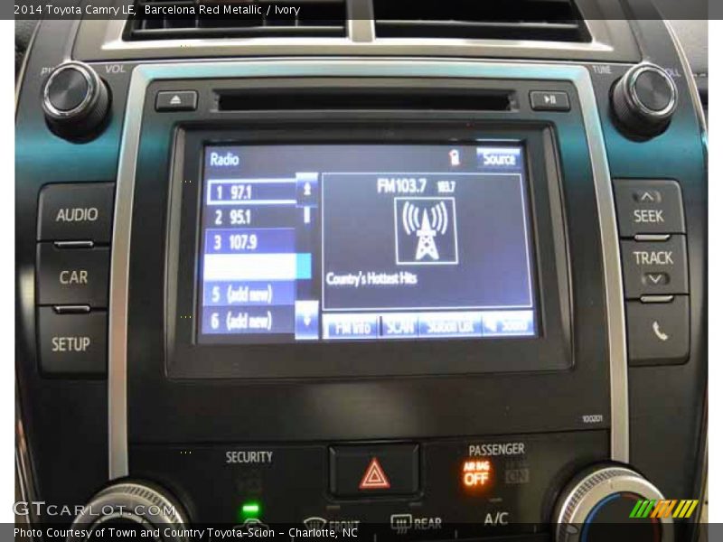 Barcelona Red Metallic / Ivory 2014 Toyota Camry LE