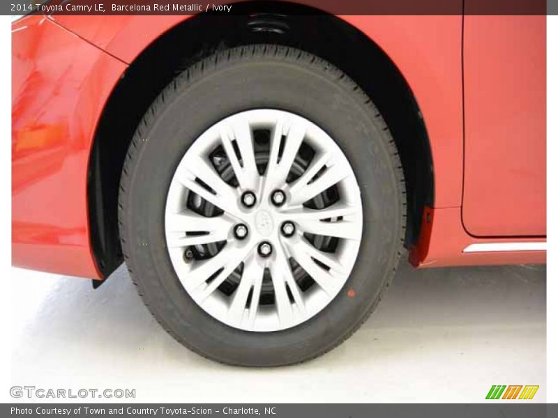 Barcelona Red Metallic / Ivory 2014 Toyota Camry LE