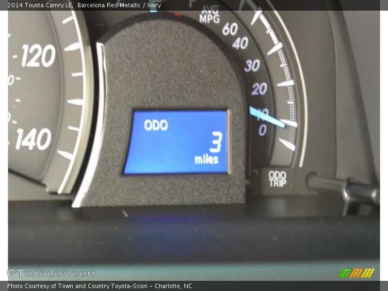 Barcelona Red Metallic / Ivory 2014 Toyota Camry LE