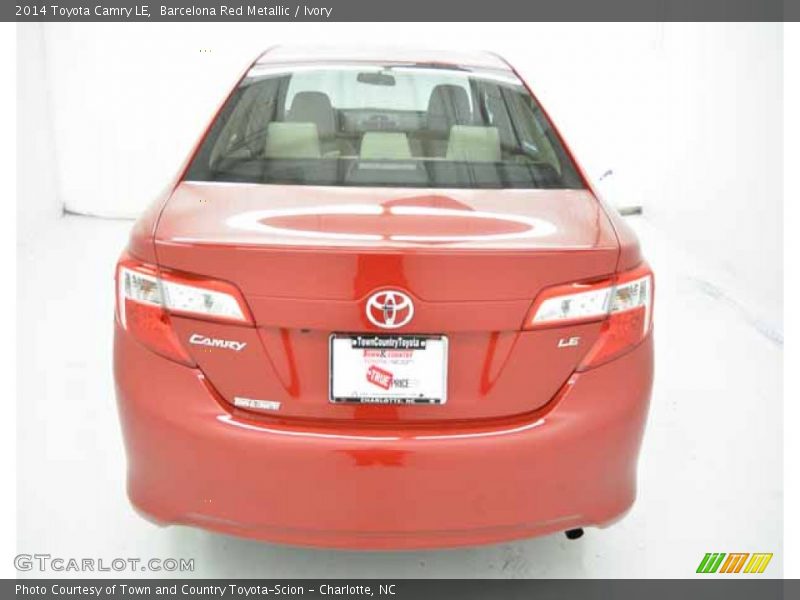 Barcelona Red Metallic / Ivory 2014 Toyota Camry LE