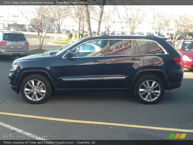 True Blue Pearl / Black 2013 Jeep Grand Cherokee Laredo