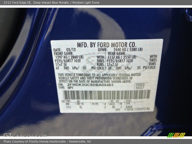 Deep Impact Blue Metallic / Medium Light Stone 2013 Ford Edge SE