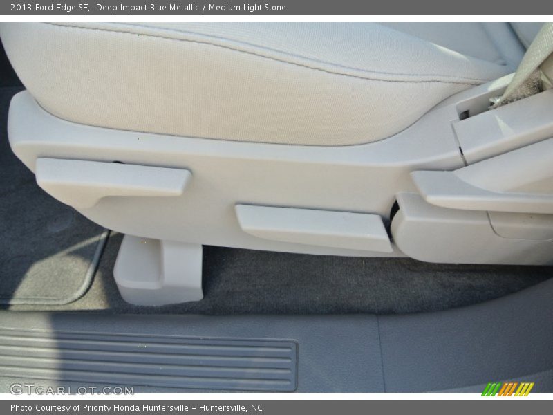 Deep Impact Blue Metallic / Medium Light Stone 2013 Ford Edge SE