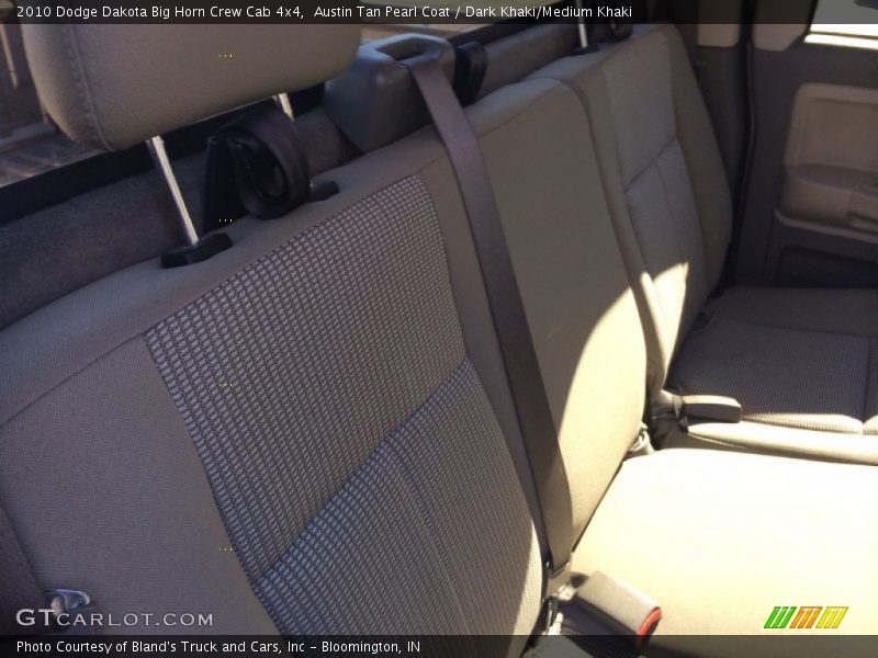 Austin Tan Pearl Coat / Dark Khaki/Medium Khaki 2010 Dodge Dakota Big Horn Crew Cab 4x4