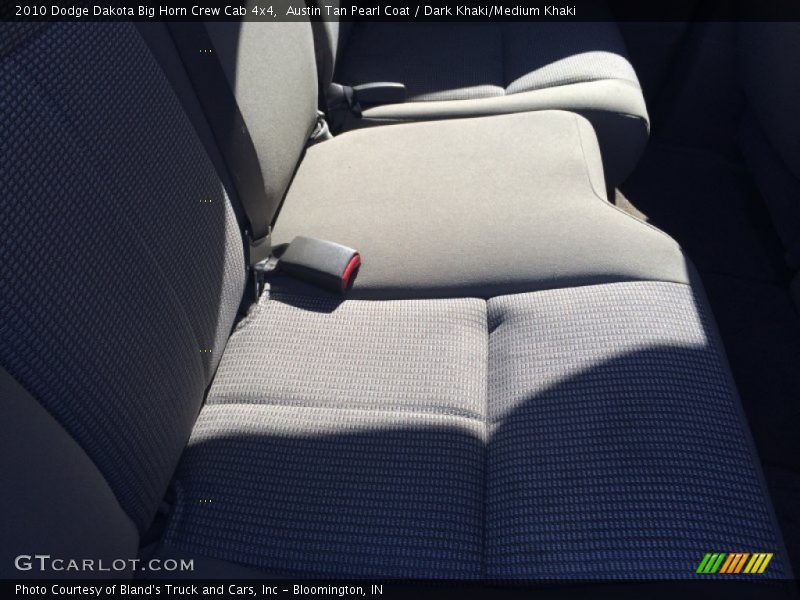 Austin Tan Pearl Coat / Dark Khaki/Medium Khaki 2010 Dodge Dakota Big Horn Crew Cab 4x4