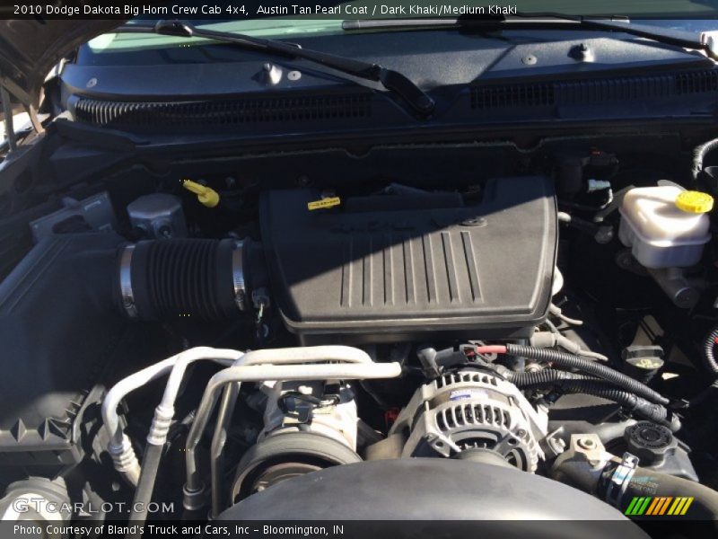 Austin Tan Pearl Coat / Dark Khaki/Medium Khaki 2010 Dodge Dakota Big Horn Crew Cab 4x4
