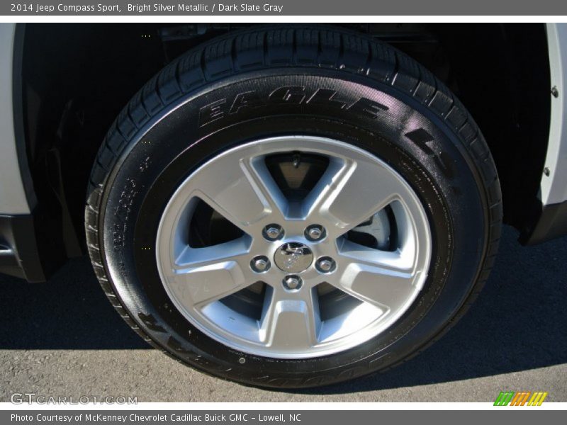 Bright Silver Metallic / Dark Slate Gray 2014 Jeep Compass Sport
