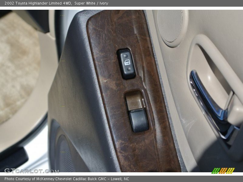 Super White / Ivory 2002 Toyota Highlander Limited 4WD
