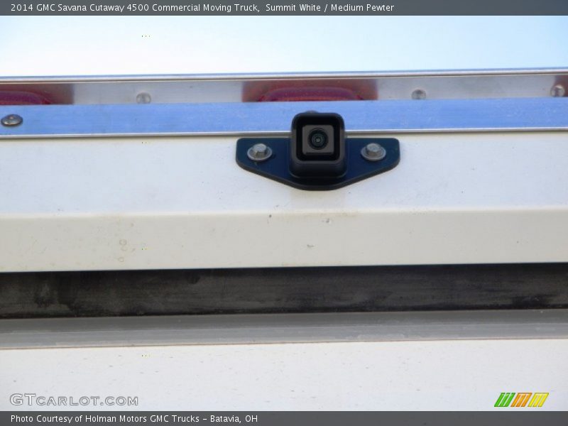 Summit White / Medium Pewter 2014 GMC Savana Cutaway 4500 Commercial Moving Truck