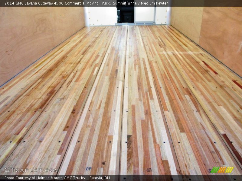 Summit White / Medium Pewter 2014 GMC Savana Cutaway 4500 Commercial Moving Truck