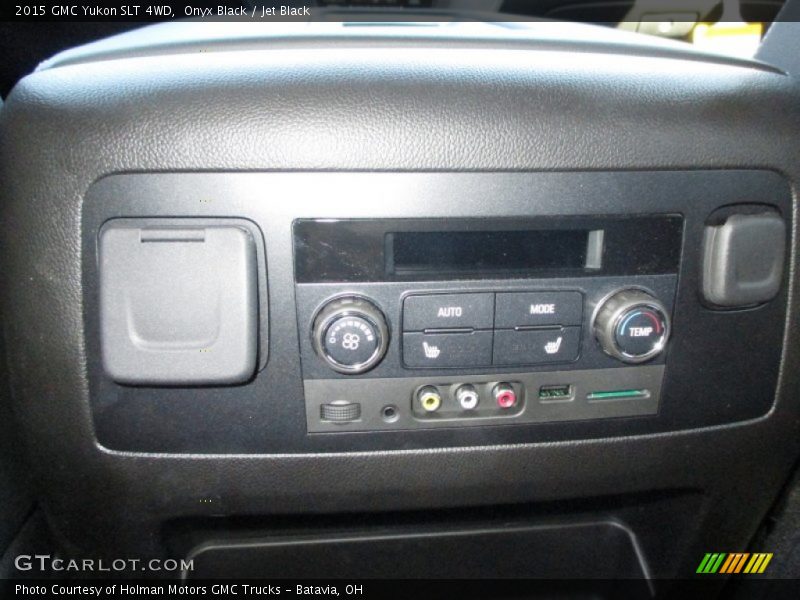Controls of 2015 Yukon SLT 4WD