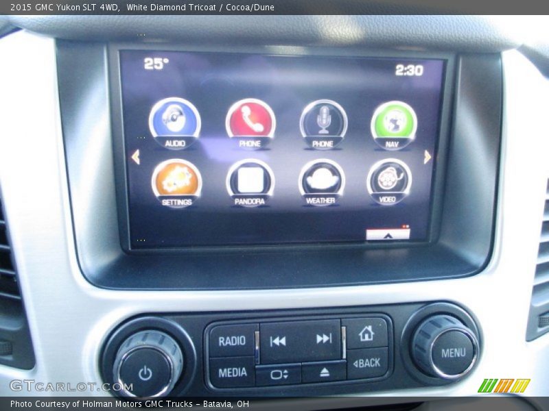 White Diamond Tricoat / Cocoa/Dune 2015 GMC Yukon SLT 4WD