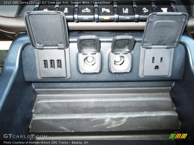 Controls of 2015 Sierra 2500HD SLT Crew Cab 4x4