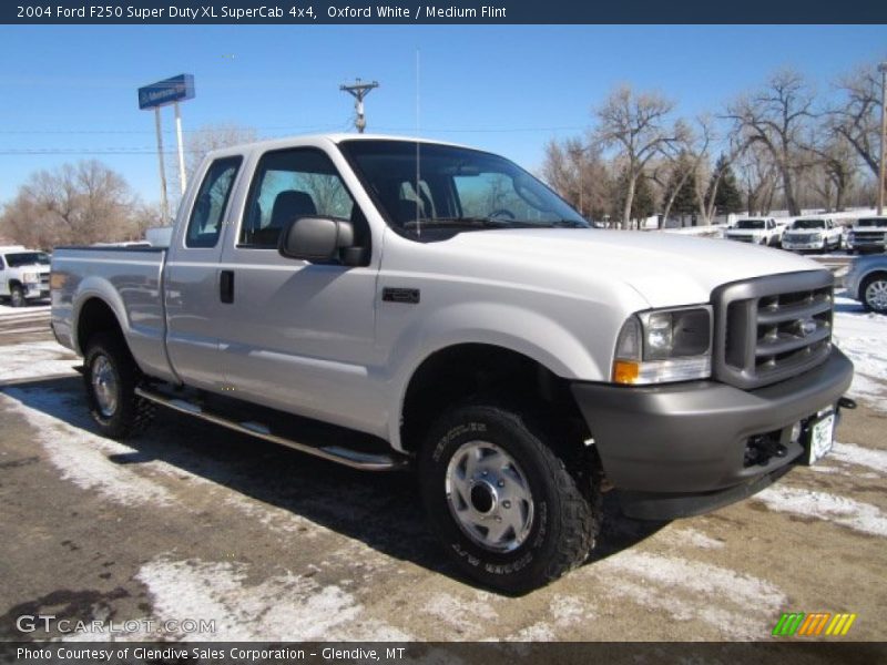 Oxford White / Medium Flint 2004 Ford F250 Super Duty XL SuperCab 4x4