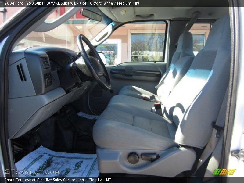 Oxford White / Medium Flint 2004 Ford F250 Super Duty XL SuperCab 4x4