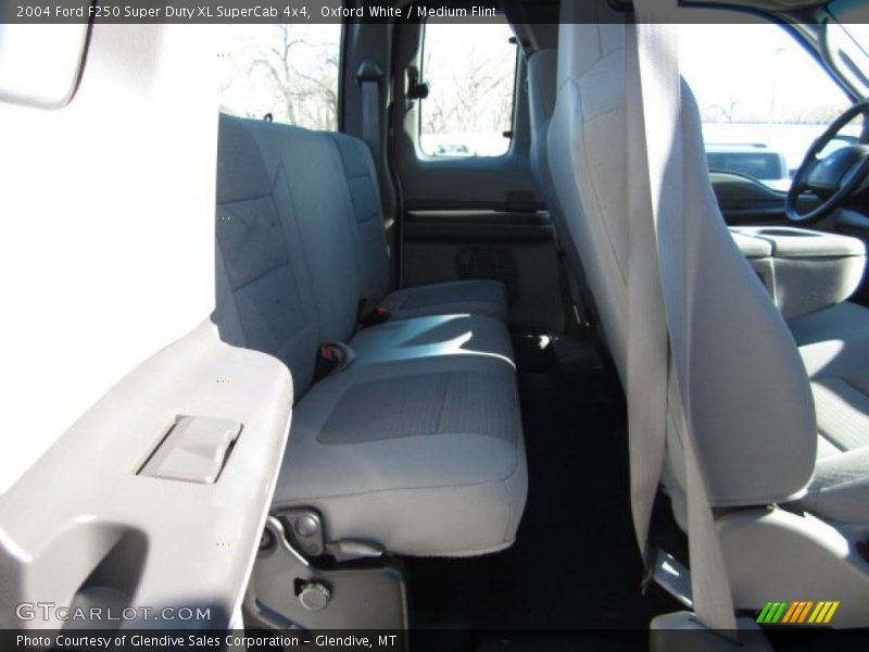 Oxford White / Medium Flint 2004 Ford F250 Super Duty XL SuperCab 4x4