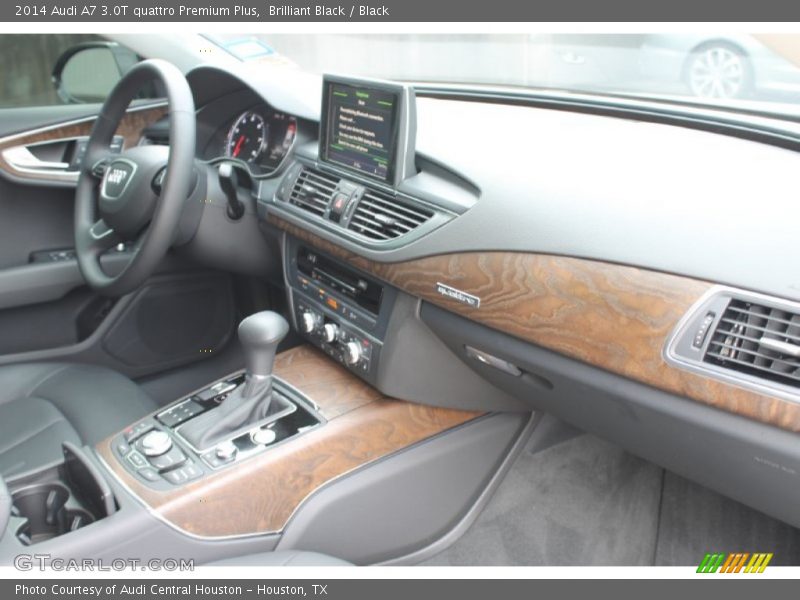 Dashboard of 2014 A7 3.0T quattro Premium Plus