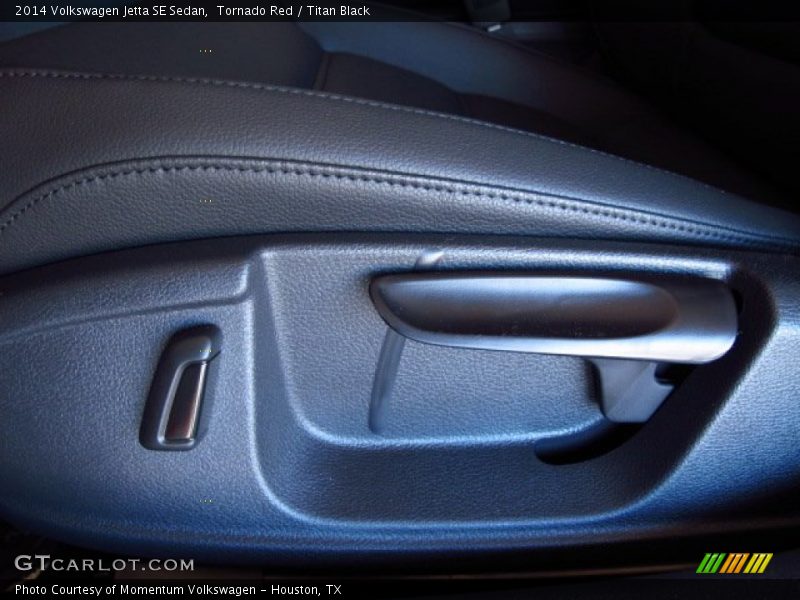 Tornado Red / Titan Black 2014 Volkswagen Jetta SE Sedan