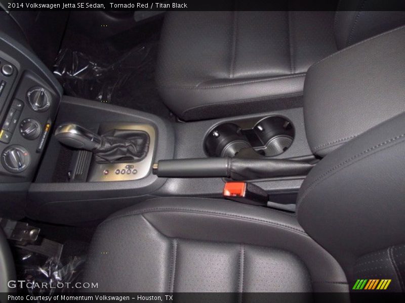 Tornado Red / Titan Black 2014 Volkswagen Jetta SE Sedan