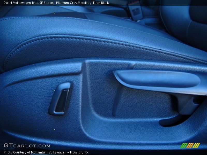 Platinum Gray Metallic / Titan Black 2014 Volkswagen Jetta SE Sedan