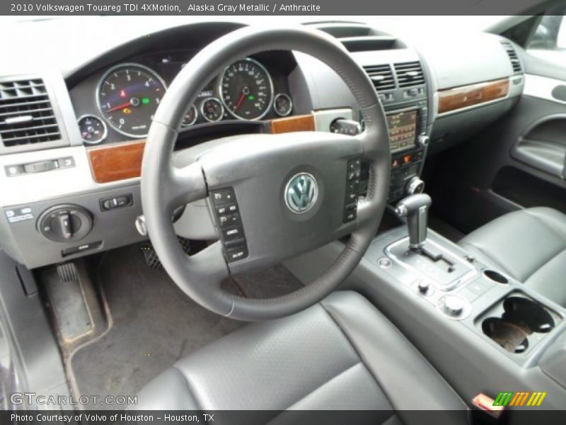 Alaska Gray Metallic / Anthracite 2010 Volkswagen Touareg TDI 4XMotion