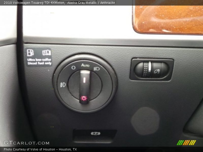 Alaska Gray Metallic / Anthracite 2010 Volkswagen Touareg TDI 4XMotion