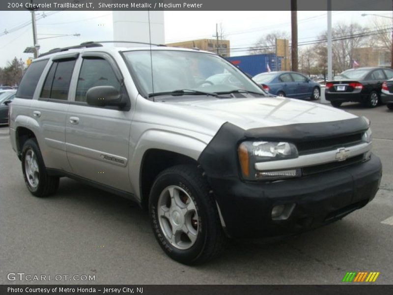 Silverstone Metallic / Medium Pewter 2004 Chevrolet TrailBlazer LT