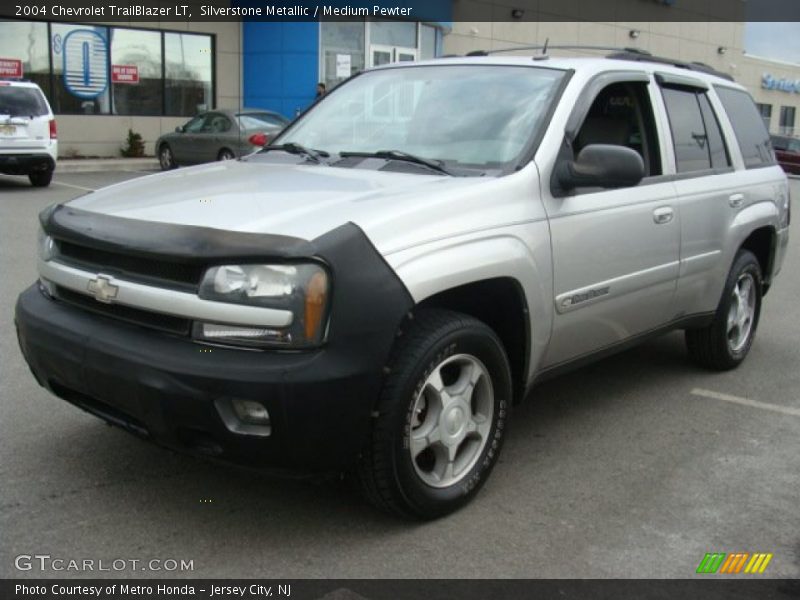 Silverstone Metallic / Medium Pewter 2004 Chevrolet TrailBlazer LT