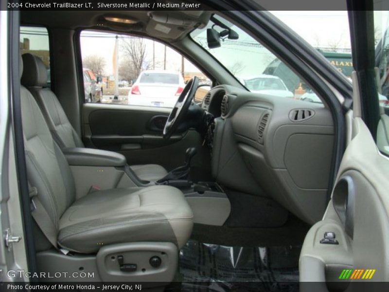 Silverstone Metallic / Medium Pewter 2004 Chevrolet TrailBlazer LT